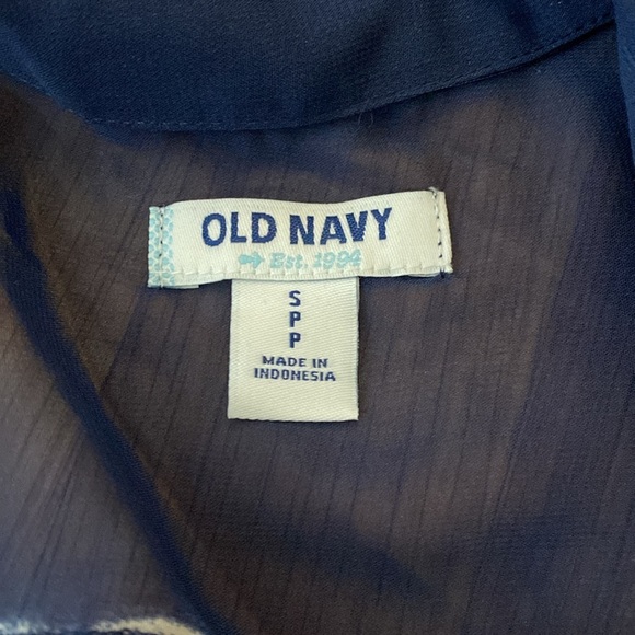 NWT Women’s Blue and White Striped Sheer Button Down Shirt Size S - Picture 6 of 8